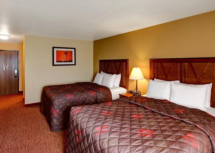 Rodeway Inn & Suites Phillipsburg