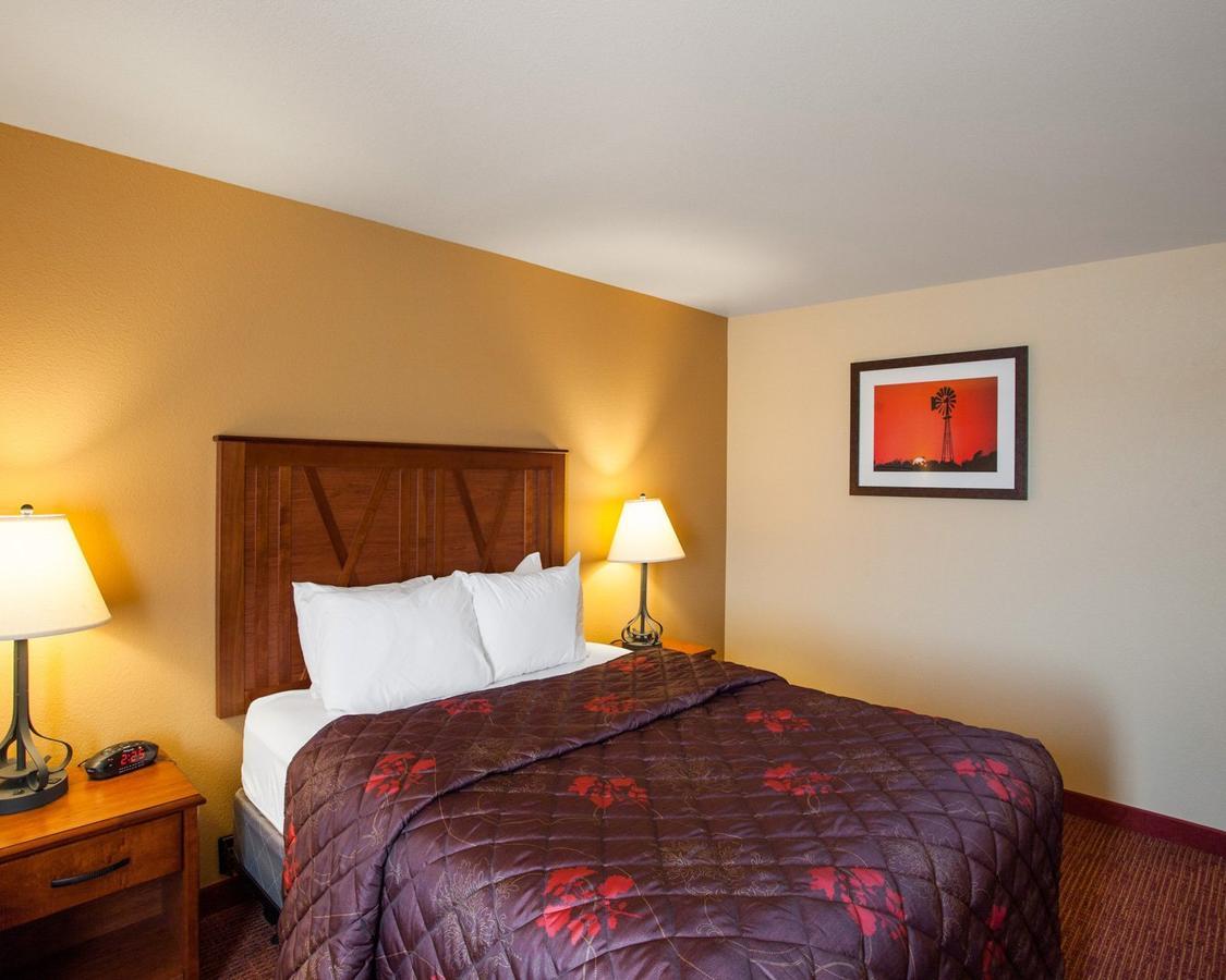 Hotel Rodeway &